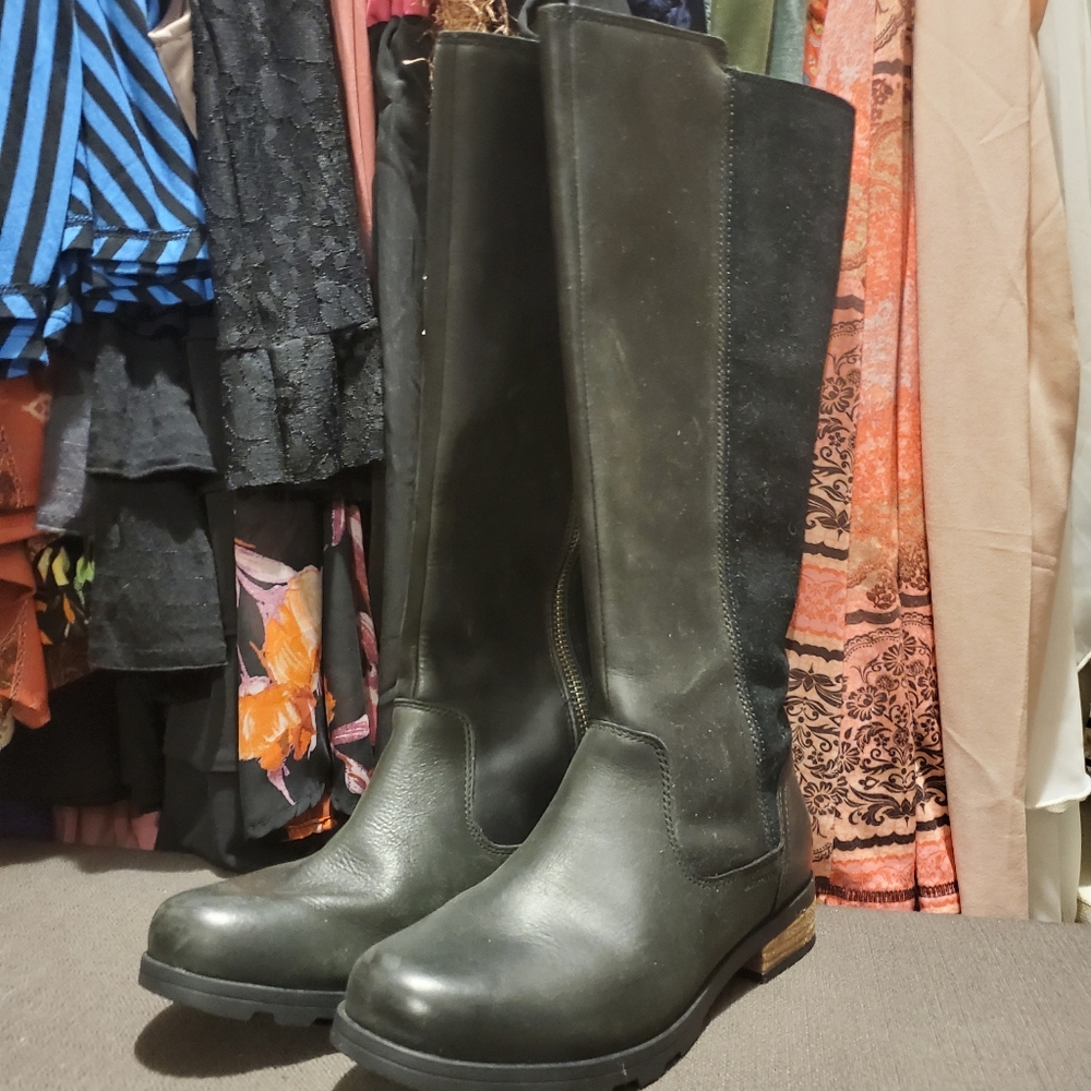 Black Sorel Boots